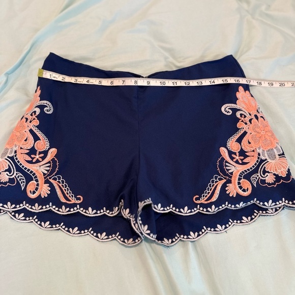 Francesca's Alya Medium Navy and Peach Floral Embroidered Shorts. Scalloped Edge - Picture 3 of 12